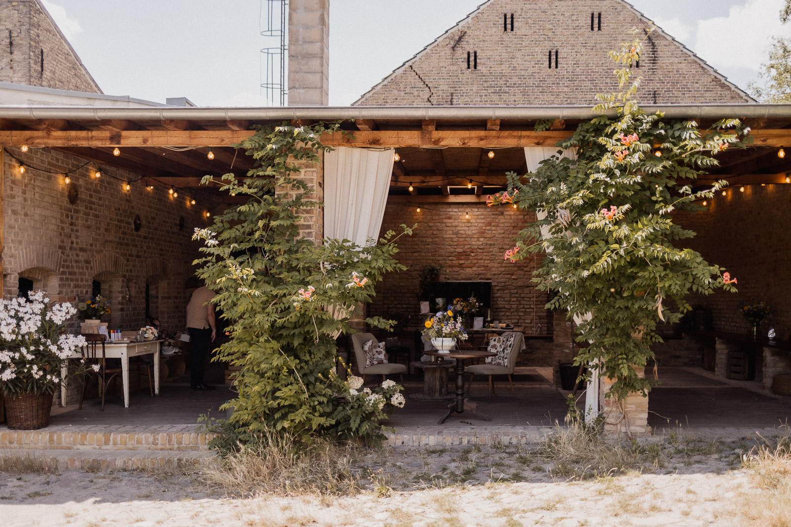 Hochzeitslocation – blühendes Ambiente